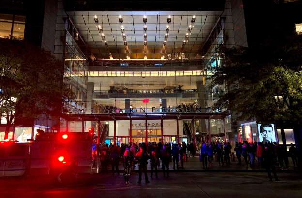Prédio onde funciona CNN é esvaziado por ameaça de bomba em NY