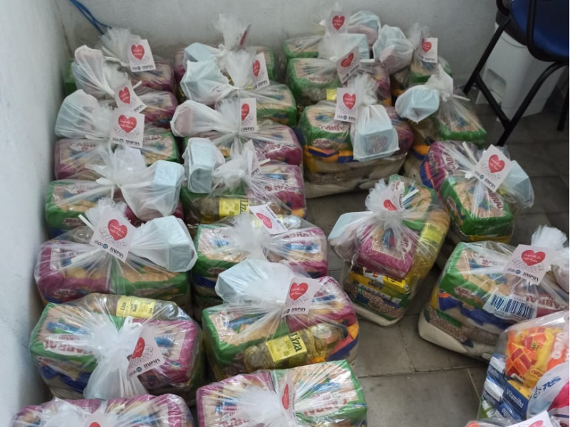 Brumado: Hospital Municipal e ELO/UTI doam cestas básicas para entidades filantrópicas 