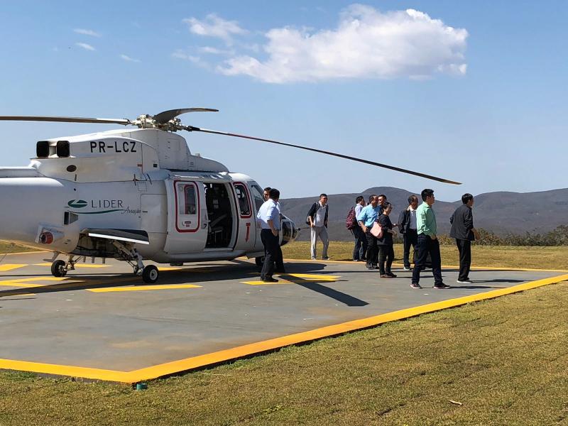 Chineses sobrevoam mina de ferro e ferrovia em Caetité