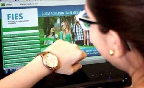 Termina nesta sexta prazo para renovação de contratos do Fies