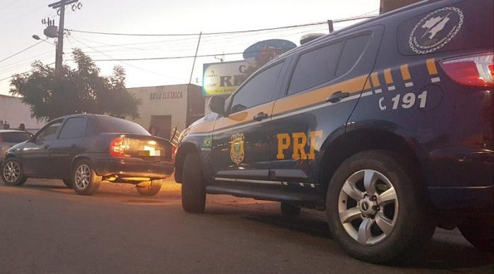 Adolescente é flagrado com veículo roubado na BR-116, em Jequié