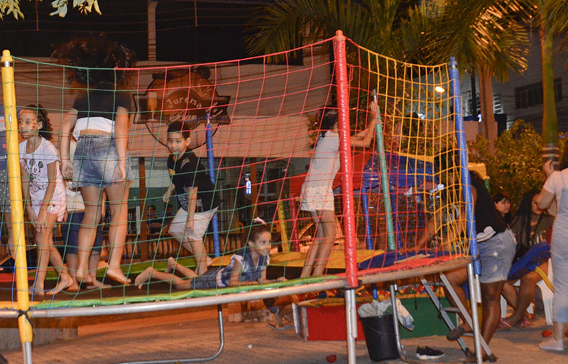 Igreja Nova Sião de Brumado garantiu a alegria de dezenas de crianças com ação social