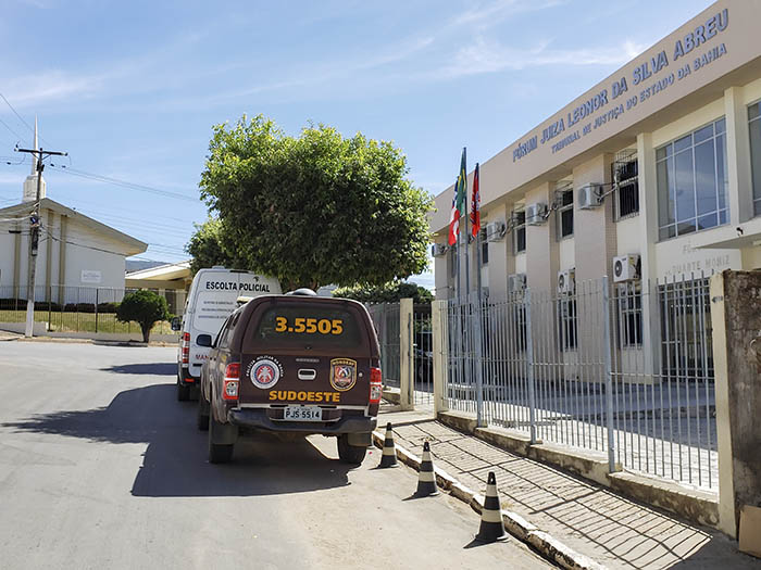 César de Lin comparece à Brumado para audiência onde é acusado de tentativa de suborno a delegado durante as eleições de 2016