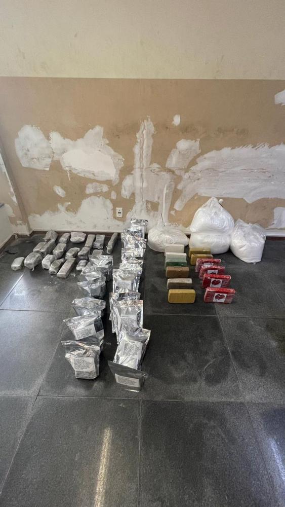 66ª CIPM intercepta 30 kg de drogas que saíram de MG para BA