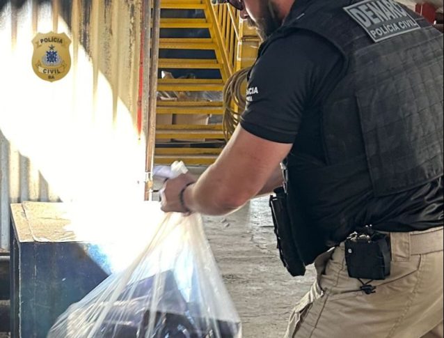 Polícia civil incinera cerca de 240 kg de droga na região de Conquista