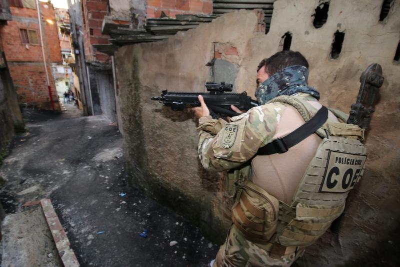 Operação na Bahia tem como alvo facção envolvida com tráfico e roubos a bancos