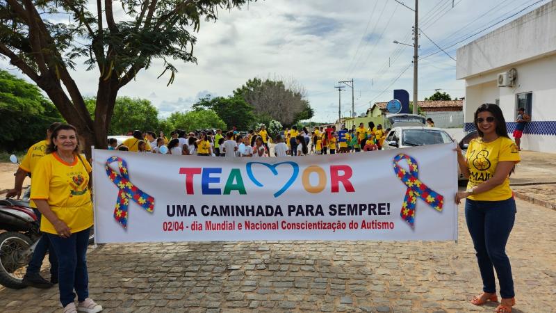 Realizada em Tanhaçu, caminhada em alusão ao dia do autismo