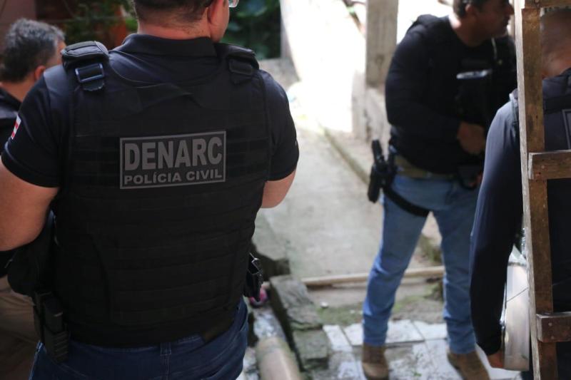 Em 2024, Denarc bloqueou cerca de 2,4 milhões e desarticulou 11 laboratórios de drogas
