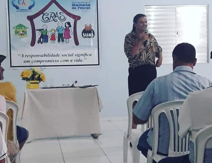 Prefeitura de Malhada de Pedras realiza reunião com agricultores que fazem parte do PAA
