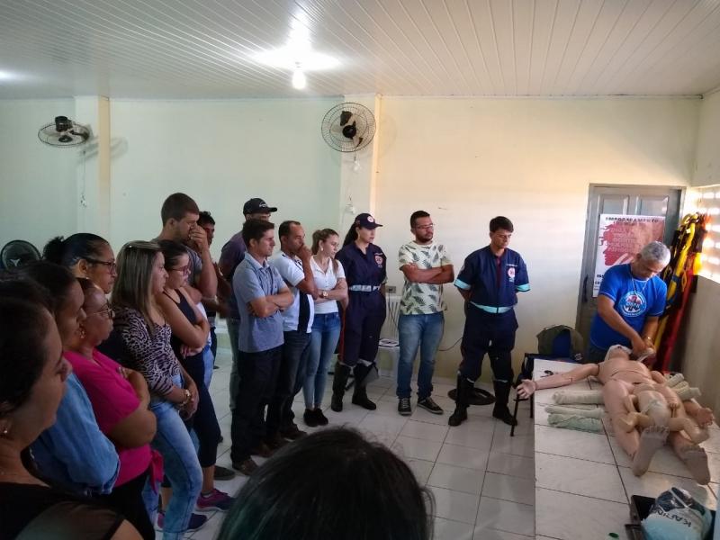 Condutores e técnicos do SAMU de Malhada de Pedras passam por reciclagem e capacitação
