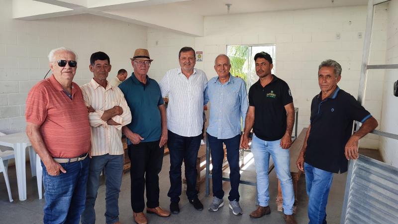 Prefeitura de Tanhaçu e Minas Stones buscam gerar empregos e renda na cidade