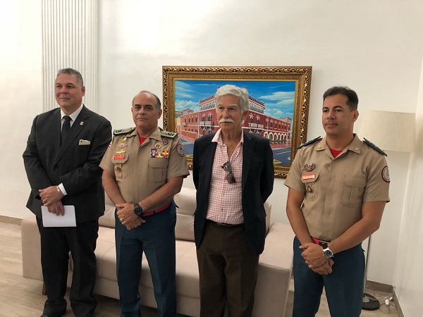 Presidente da Câmara de Vereadores de Brumado juntamente com prefeito participam de audiência buscando a instalação de Grupamento de Bombeiros em Brumado