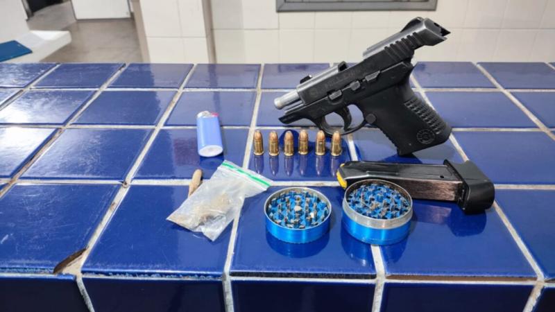 Armas e drogas são apreendidas durante abordagem da PRE em Brumado