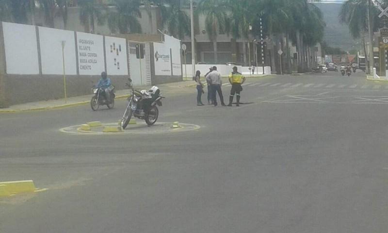 Brumado: Galeria pluvial cede e abre buraco próximo a ponte de acesso do centro com o Bairro São Félix