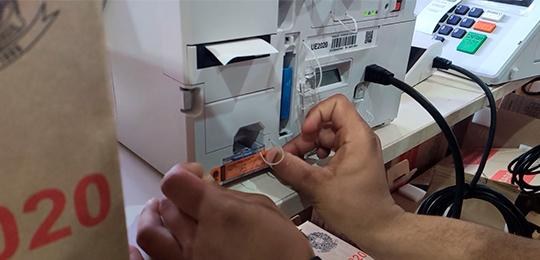 Cerca de 39 mil urnas eleitorais começam a ser lacradas na Bahia