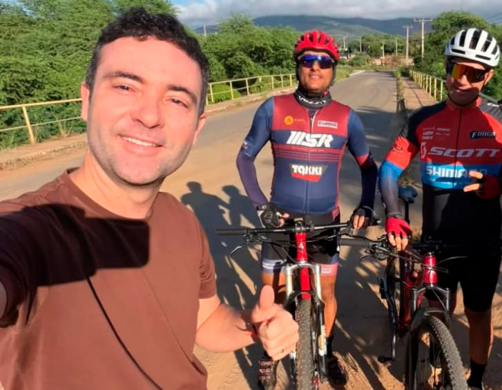 Brumado: Ciclistas pedem à prefeitura iluminação e melhorias no Anel Viário para pedaladas noturnas