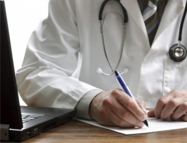 Mais de 160 médicos com duplo vínculo de trabalho são afastados do sistema público da Bahia