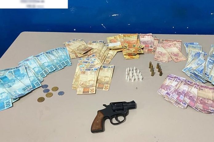 Dono de bar é preso acusado de tráfico de drogas em Boquira