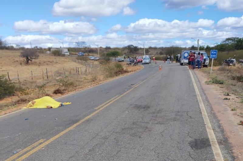 Menor de 16 anos morre em acidente entre Malhada de Pedras e Guajeru