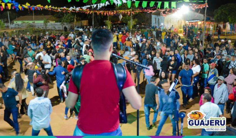 Governo de Guajeru inaugura campo society na comunidade de curralinho