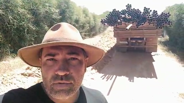 Vereador André Berkovitz comemora inicio das obras de extensão de rede de água na zona rural de Rio do Antônio