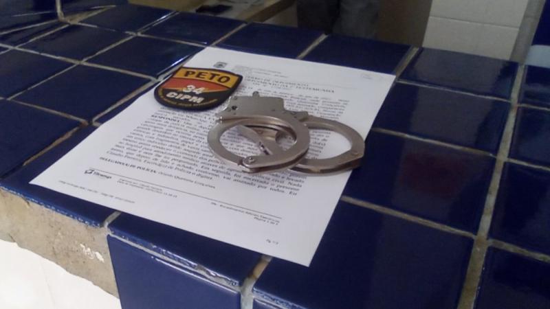 Homem com mandado de prisão expedido por roubo em Livramento é preso em Brumado