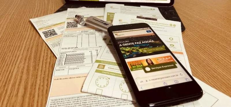 Mais de 300 mil baianos podem deixar de receber desconto na conta de energia elétrica