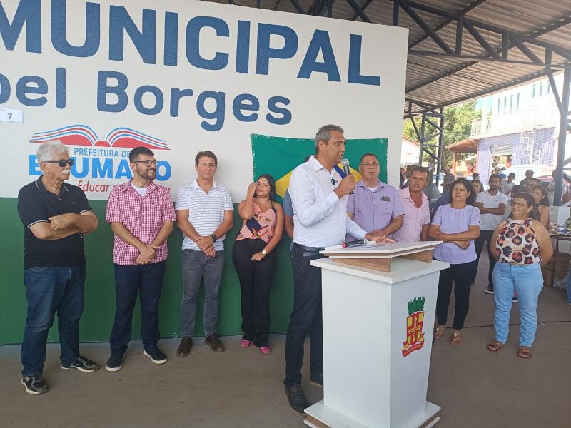 Presidente da Câmara de Vereadores de Brumado participa de inaugurações na região de Ubiraçaba
