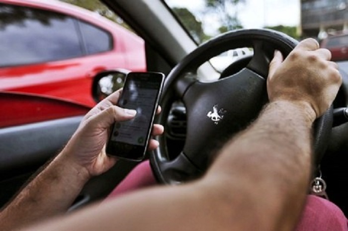 CCJ do Senado aprova punição maior em morte por celular ao volante