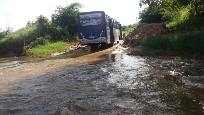 Brumado: Devido aos estragos causados pela chuva, distrito de Arrecife fica inacessível e é preciso que estradas sejam recuperadas urgentemente