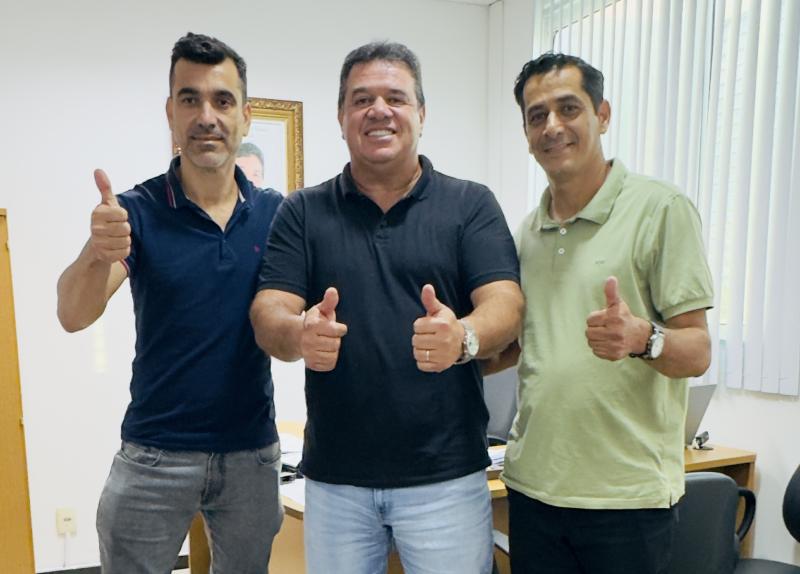 Vereadores de Rio do Antônio cumprem agenda em Salvador em busca de benefícios para o município 