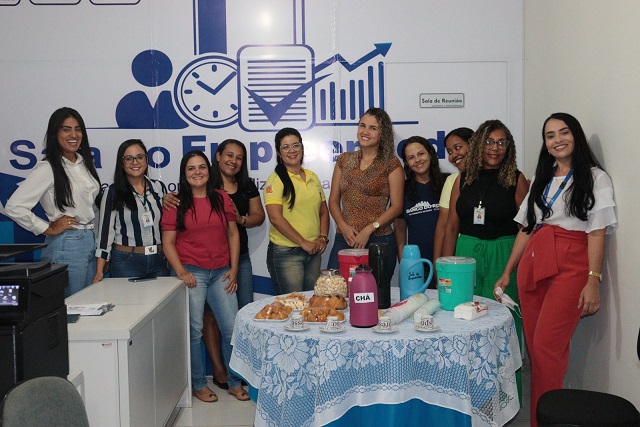 Brumado: Sala do Empreendedor realiza chá da tarde em celebração ao mês da mulher