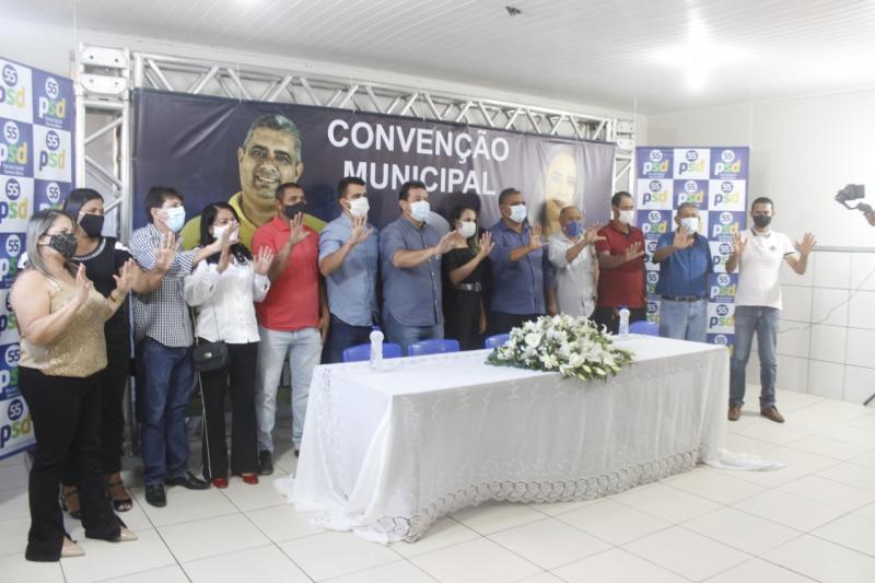 Aracatu: Convenção confirma nomes de Vavinha e Silvane como candidatos a prefeito e vice