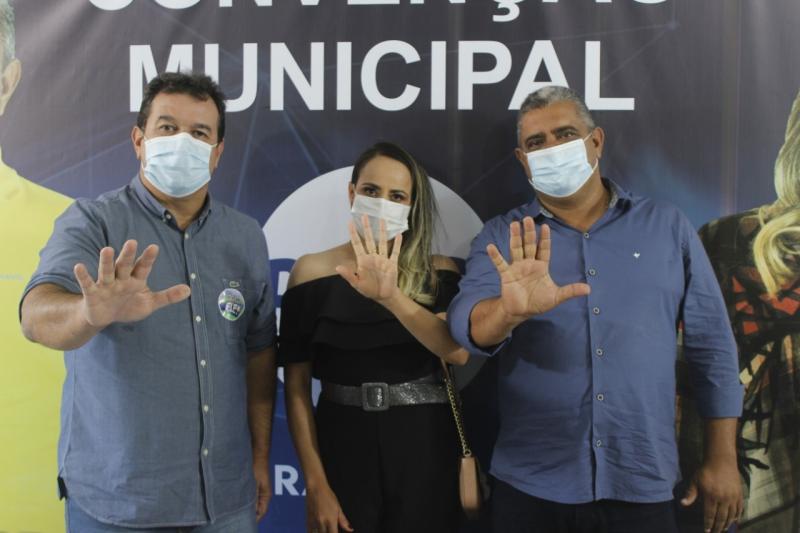 Aracatu: Convenção confirma nomes de Vavinha e Silvane como candidatos a prefeito e vice