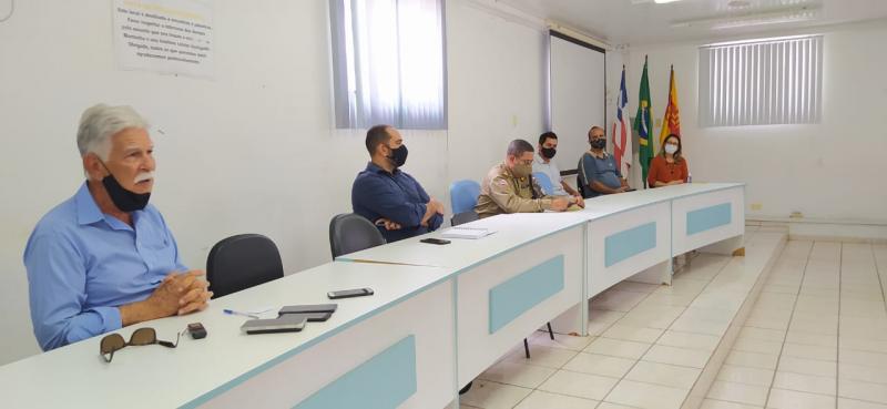 Brumado: Seguimentos da comunidade brumadense se reúnem para tratar sobre a Covid-19