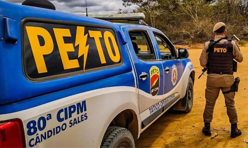 Motociclista morre após perder controle e colidir com cerca na Bahia