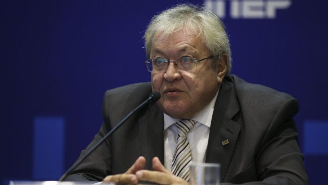 Após ser demitido, ex-presidente do Inep diz que não há comunicação dentro do MEC