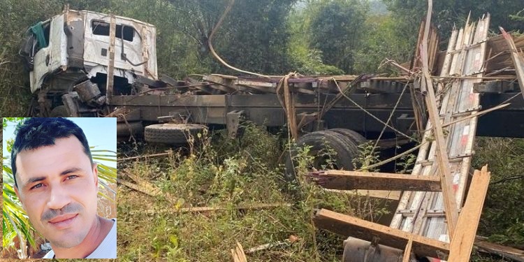 Caculeense morre após caminhão de telhas tombar em Itaetê, na Chapada Diamantina
