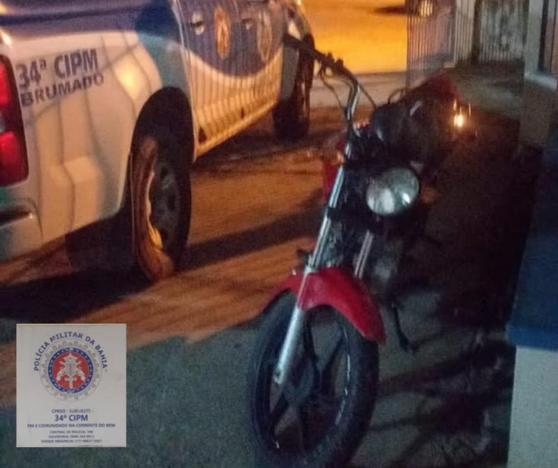 Moto roubada em Malhada de Pedras é recuperada pela polícia em Brumado