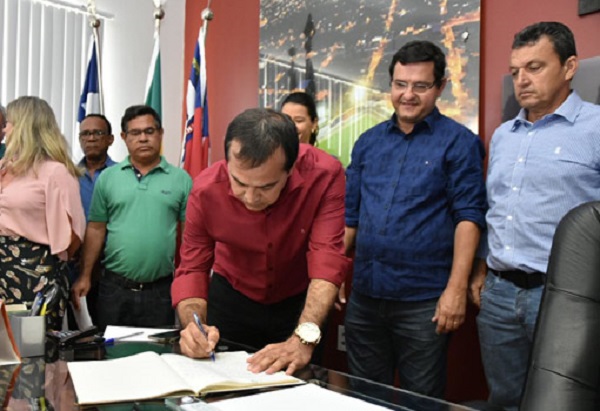 Vice assume a prefeitura de Guanambi após prefeito se afastar do cargo