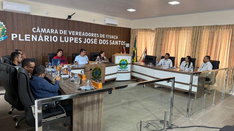 Vereadores de Ituaçu discutem com Sicoob abertura de agência e oferta de consignado para servidores