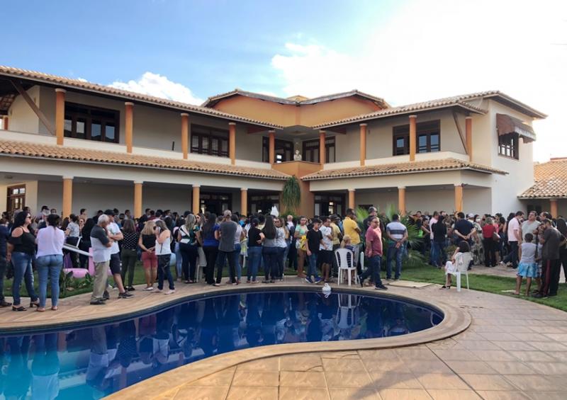 Velório da jovem Maria Eduarda recebeu grande quantidade de pessoas em Livramento