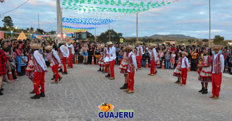 Com várias apresentações, governo de Guajeru realiza abertura da Vila do Panasco