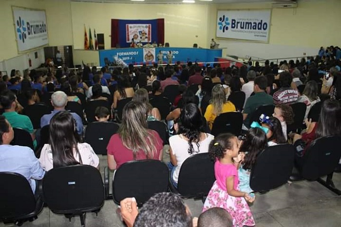 Formatura Proerd 2019.1 é realizada na Câmara Municipal de Vereadores de Brumado