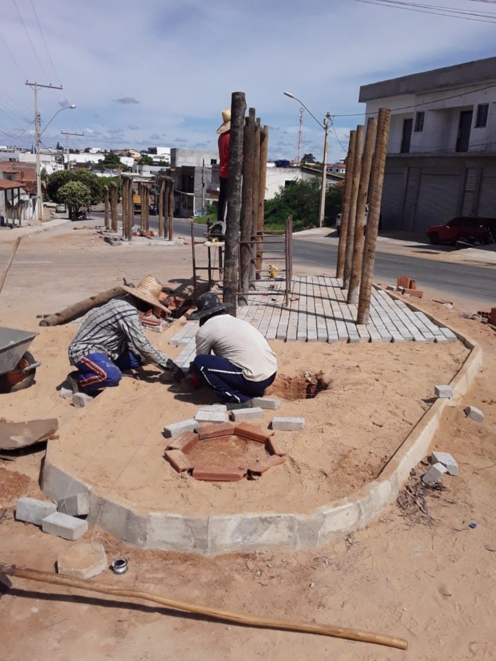 Malhada de Pedras: Estão em fase final as obras de pavimentação e urbanização da Avenida Catarino Pereira dos Santos