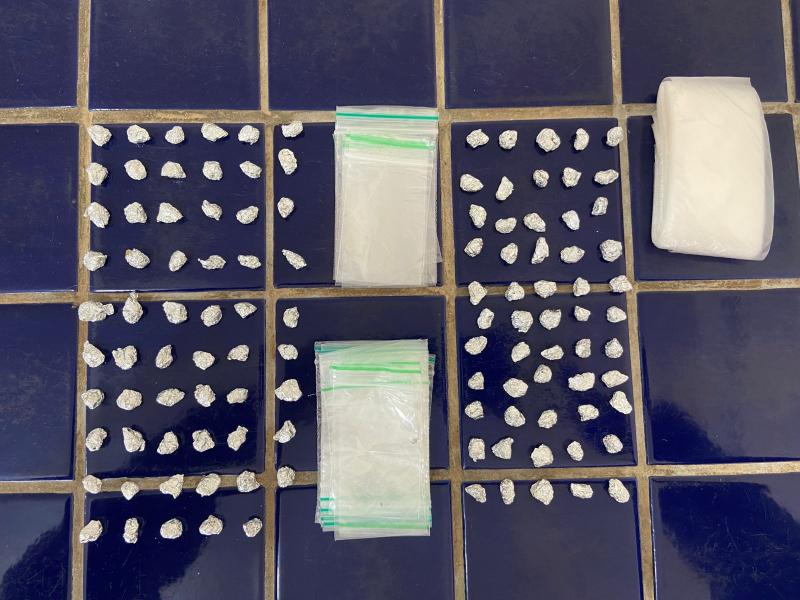 Polícia faz apreensão de drogas no Bairro do Mercado em Brumado