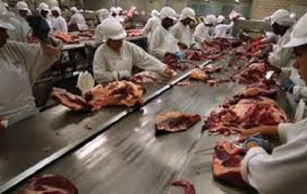 Polícia Federal cumpre mandados da Operação Carne Fraca em cinco estados