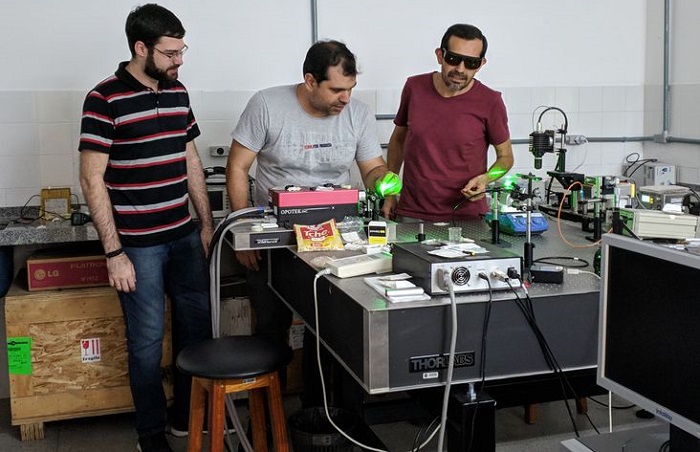 Novo laser produzido na Bahia inova no ramo da nanotecnologia