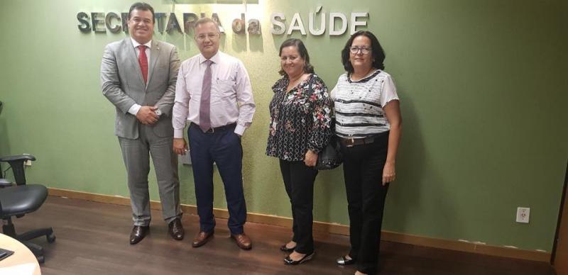 Em Salvador, prefeita de Aracatu faz reivindicações para a área da Saúde do município