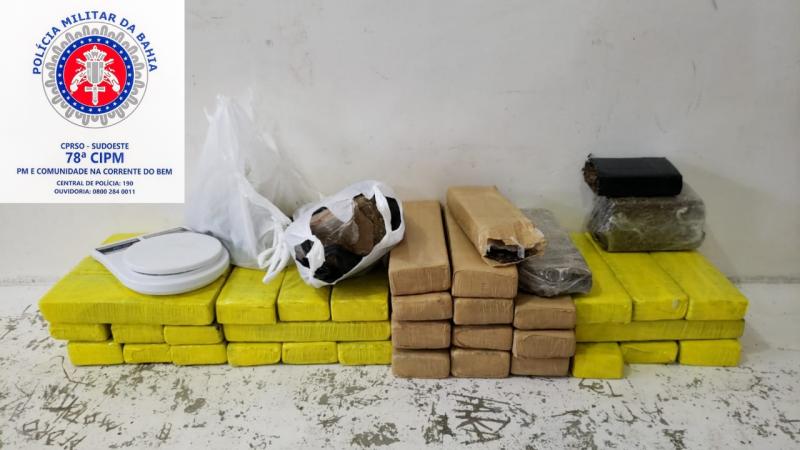 Vitória da Conquista: Polícia encontra 43 tabletes de maconha escondidos em construção